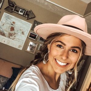 Meet your Posher, Zoe